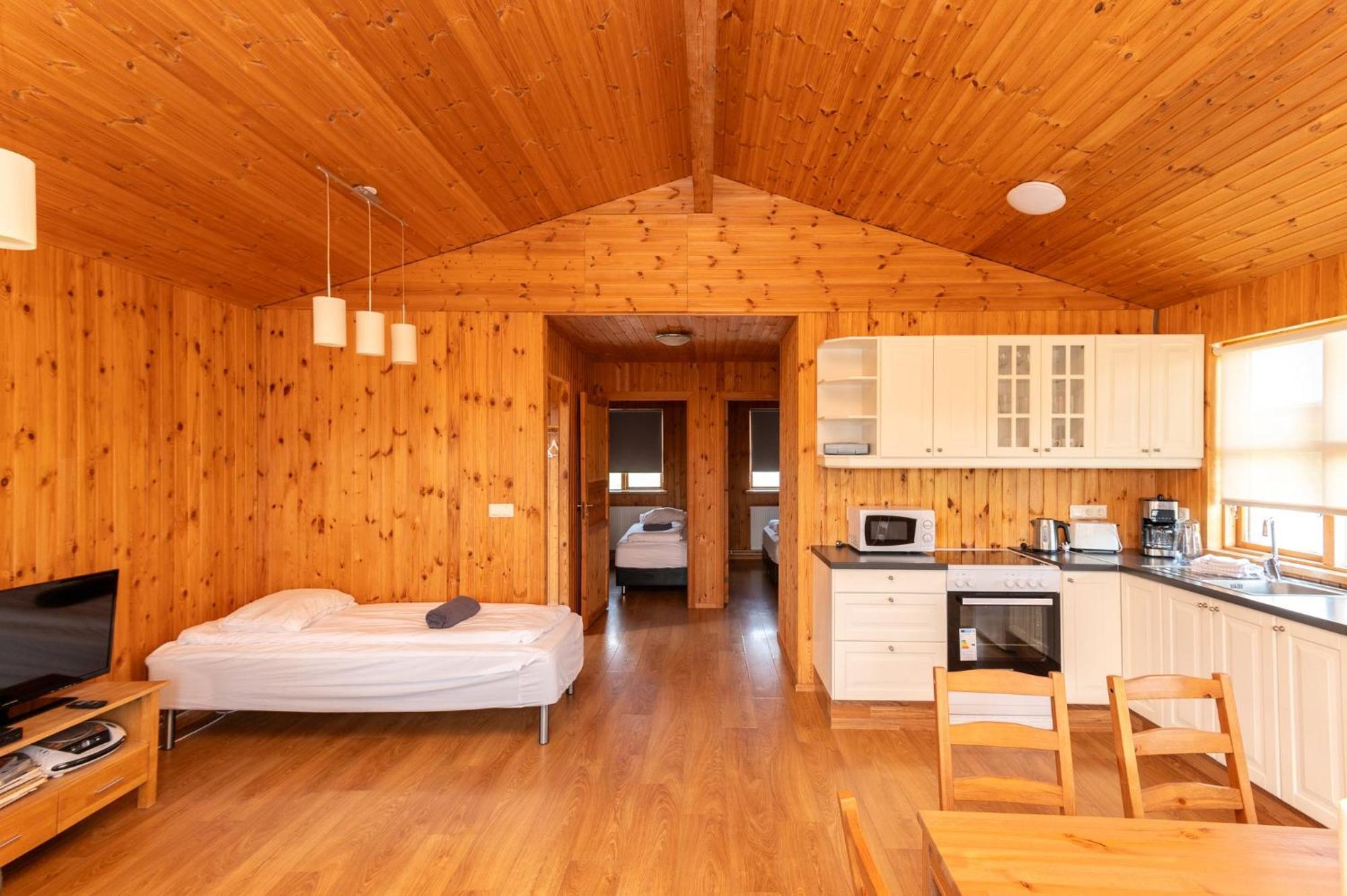 Gladheimar Cottages เบลินดือออส ภายนอก รูปภาพ