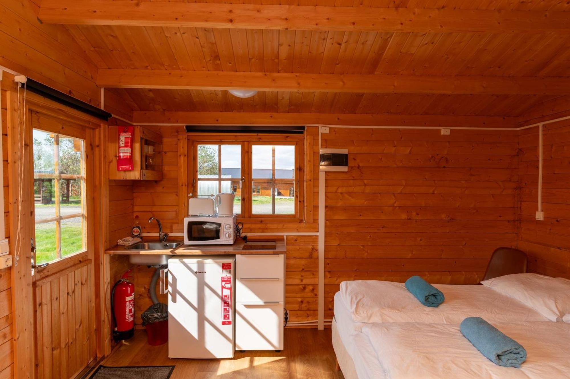 Gladheimar Cottages เบลินดือออส ภายนอก รูปภาพ