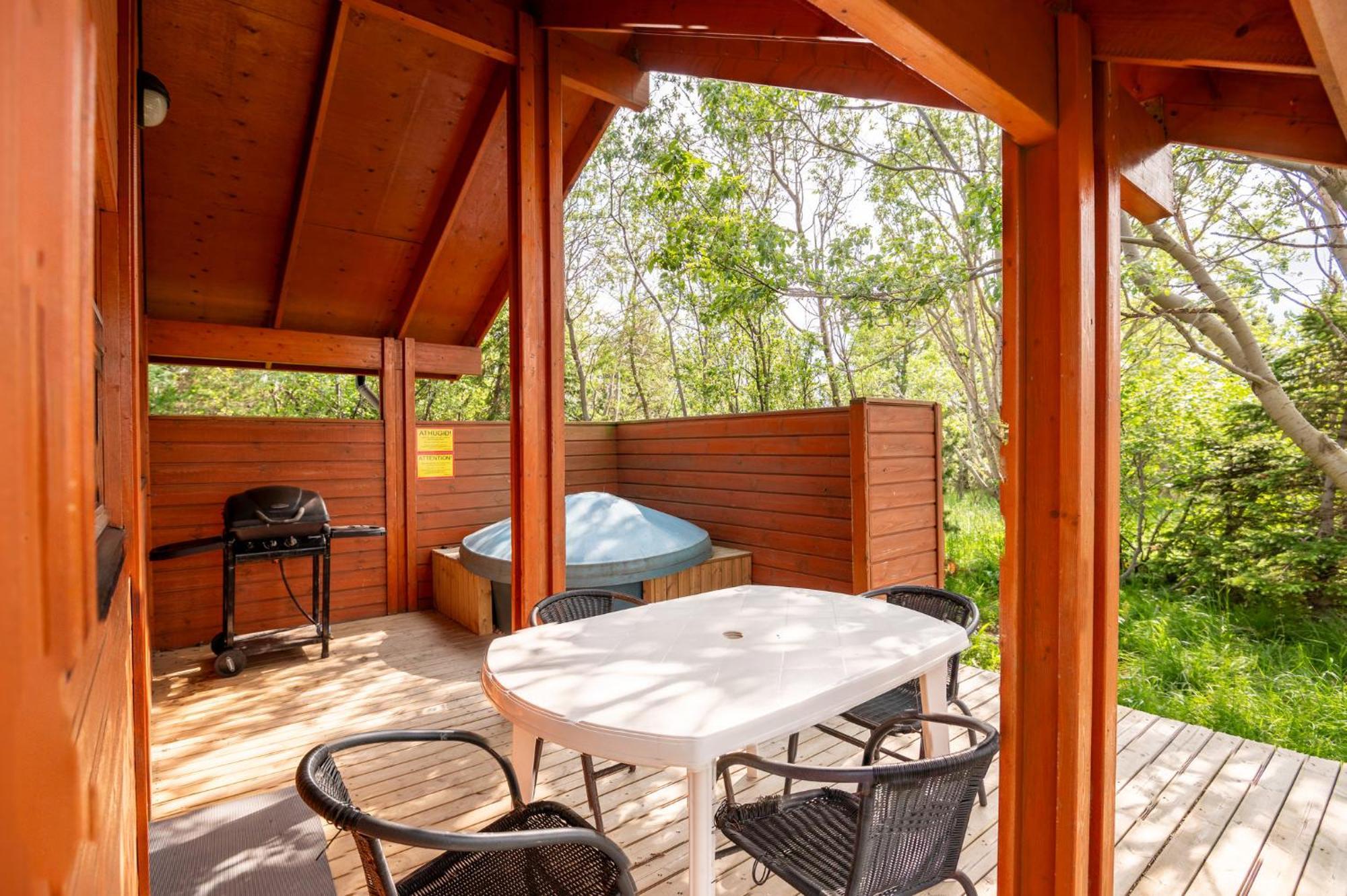 Gladheimar Cottages เบลินดือออส ภายนอก รูปภาพ